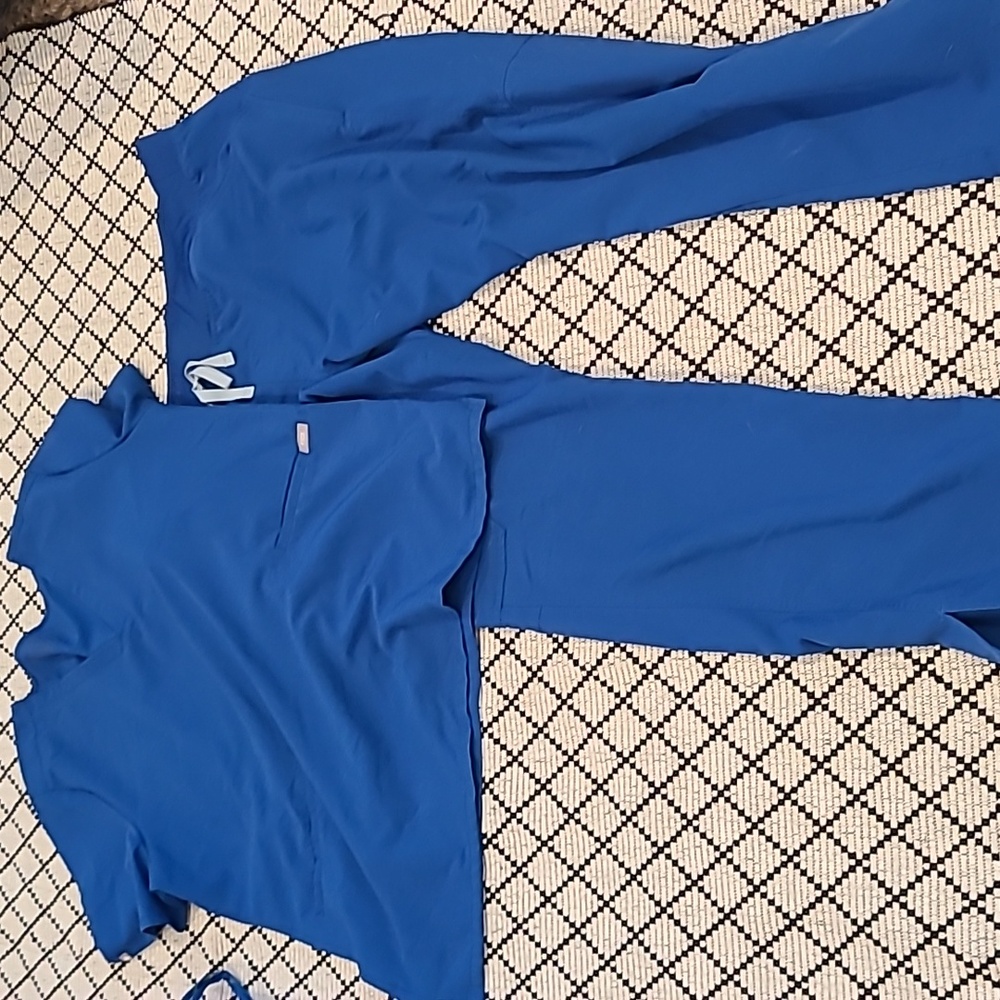 Figs Women's Blue Scrub Set